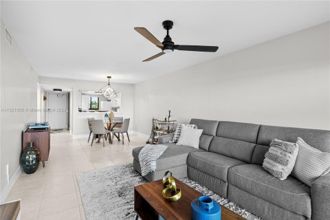 Copropriété à vendre à Jensen Beach, Floride: 2 chambres, 97.83 m2 № 970162 - photo 14