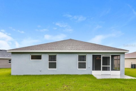 Villa ou maison à louer à Zephyrhills, Floride: 4 chambres, 159.33 m2 № 1341039 - photo 16