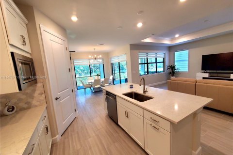 Villa ou maison à vendre à Naples, Floride: 3 chambres, 241.82 m2 № 958951 - photo 21