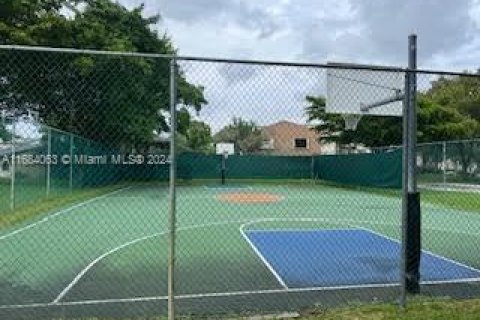 Adosado en venta en Miami, Florida, 2 dormitorios, 105.72 m2 № 1418803 - foto 15