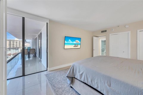 Condo in Aventura, Florida, 2 bedrooms  № 1418234 - photo 28