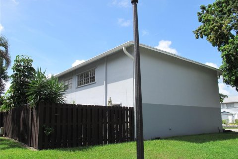 Condominio en venta en Davie, Florida, 3 dormitorios, 151.43 m2 № 1348936 - foto 22