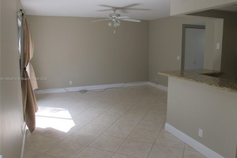 Condominio en venta en Davie, Florida, 3 dormitorios, 151.43 m2 № 1348936 - foto 10