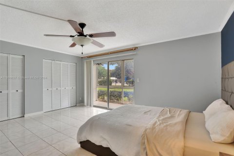 Copropriété à vendre à Coconut Creek, Floride: 1 chambre, 74.14 m2 № 1384268 - photo 11