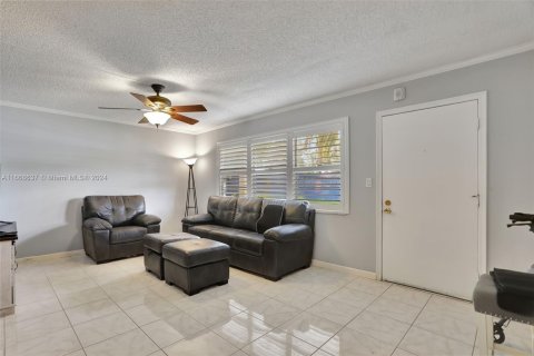 Copropriété à vendre à Coconut Creek, Floride: 1 chambre, 74.14 m2 № 1384268 - photo 4