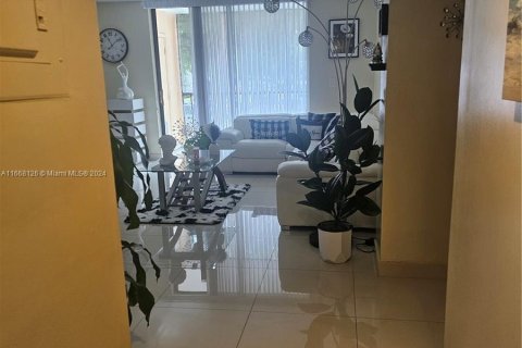 Condominio en venta en Miami, Florida, 2 dormitorios, 89.65 m2 № 1384349 - foto 2