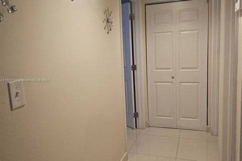 Copropriété à vendre à Miami, Floride: 2 chambres, 89.65 m2 № 1384349 - photo 18