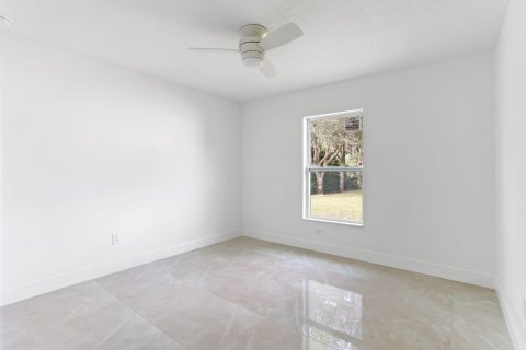 Villa ou maison à vendre à Vero Beach, Floride: 3 chambres, 170.85 m2 № 914184 - photo 3