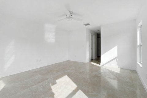 Casa en venta en Vero Beach, Florida, 3 dormitorios, 170.85 m2 № 914184 - foto 21