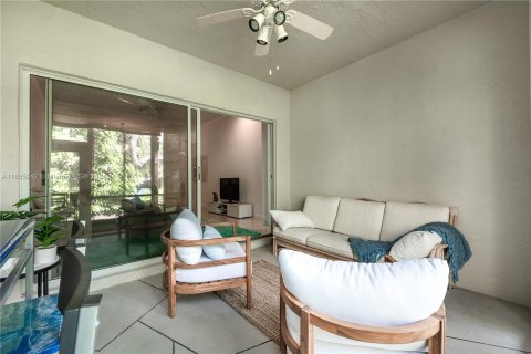 Casa en venta en Boynton Beach, Florida, 3 dormitorios, 147.9 m2 № 1377514 - foto 11