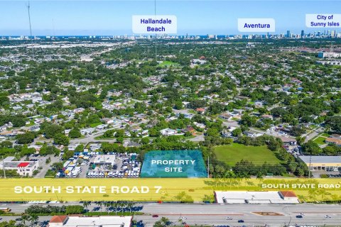 Propiedad comercial en venta en West Park, Florida № 1401266 - foto 12