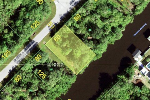 Terreno en venta en Port Charlotte, Florida № 486070 - foto 1