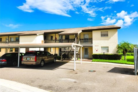 Condo in New Port Richey, Florida, 1 bedroom  № 1318561 - photo 22