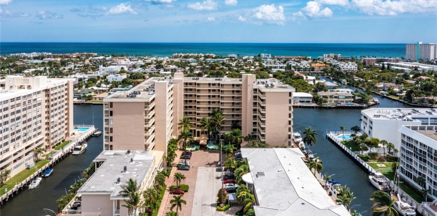 Condo in Fort Lauderdale, Florida, 3 bedrooms  № 996379