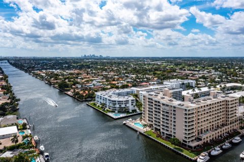 Condo in Fort Lauderdale, Florida, 3 bedrooms  № 996379 - photo 6