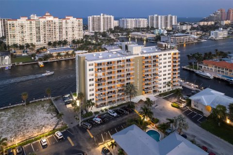 Copropriété à vendre à Fort Lauderdale, Floride: 2 chambres, 96.62 m2 № 1079205 - photo 13