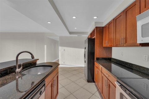 Copropriété à vendre à Fort Lauderdale, Floride: 2 chambres, 96.62 m2 № 1079205 - photo 29