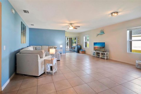 Casa en venta en Punta Gorda, Florida, 3 dormitorios, 163.32 m2 № 959746 - foto 6