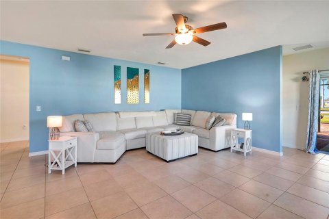 Casa en venta en Punta Gorda, Florida, 3 dormitorios, 163.32 m2 № 959746 - foto 7