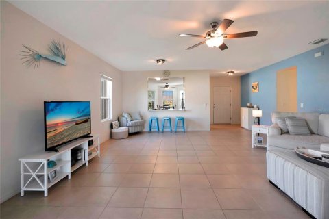 Casa en venta en Punta Gorda, Florida, 3 dormitorios, 163.32 m2 № 959746 - foto 9
