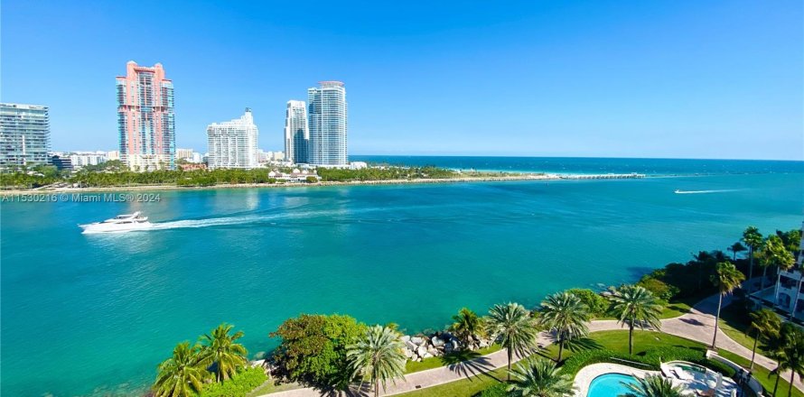 Condo in Miami Beach, Florida, 6 bedrooms  № 1000055