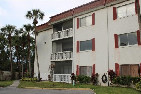 Купить кондоминиум в Орландо, Флорида 6 комнат, 115.94м2, № 890940 - фото 1