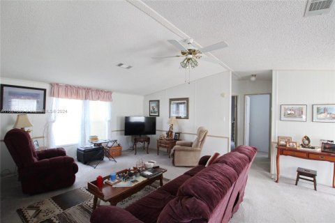 Casa en venta en Moore Haven, Florida, 3 dormitorios, 107.02 m2 № 991470 - foto 16