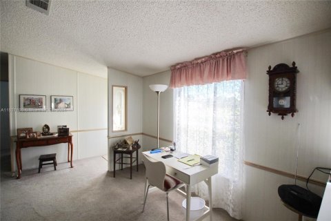 Casa en venta en Moore Haven, Florida, 3 dormitorios, 107.02 m2 № 991470 - foto 4