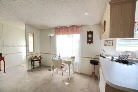 Casa en venta en Moore Haven, Florida, 3 dormitorios, 107.02 m2 № 991470 - foto 3