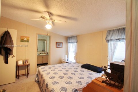 Casa en venta en Moore Haven, Florida, 3 dormitorios, 107.02 m2 № 991470 - foto 22