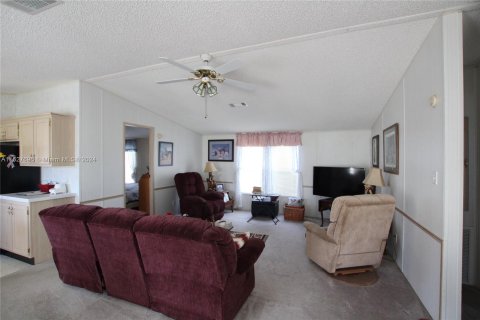 Casa en venta en Moore Haven, Florida, 3 dormitorios, 107.02 m2 № 991470 - foto 15