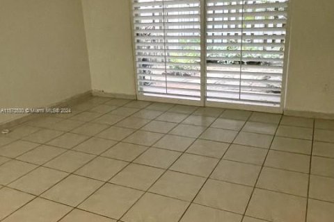 Condominio en venta en Pinecrest, Florida, 2 dormitorios, 96.62 m2 № 1139031 - foto 9