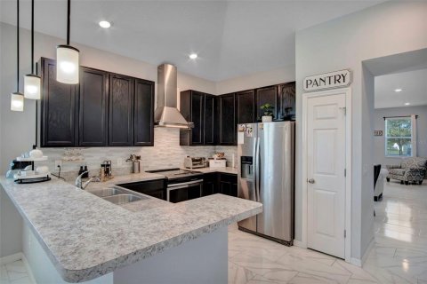 Casa en venta en Kissimmee, Florida, 4 dormitorios, 181.35 m2 № 1266618 - foto 5