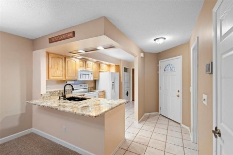 Townhouse in Altamonte Springs, Florida 2 bedrooms, 117.8 sq.m. № 1313078 - photo 12