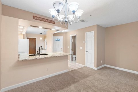 Townhouse in Altamonte Springs, Florida 2 bedrooms, 117.8 sq.m. № 1313078 - photo 13