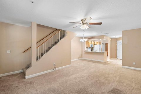 Townhouse in Altamonte Springs, Florida 2 bedrooms, 117.8 sq.m. № 1313078 - photo 18