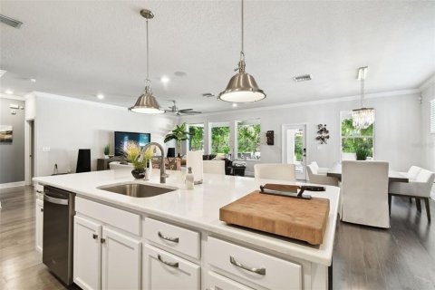 Casa en venta en Tampa, Florida, 4 dormitorios, 250.84 m2 № 1389013 - foto 6