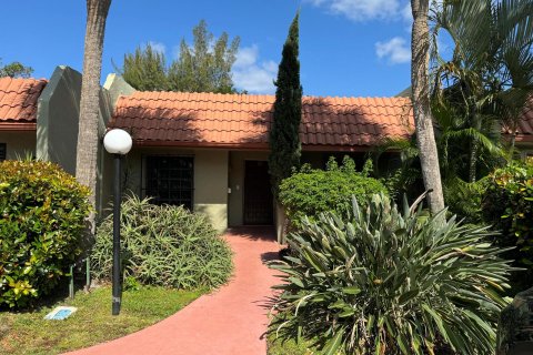 Villa ou maison à vendre à Deerfield Beach, Floride: 2 chambres, 113.06 m2 № 1142350 - photo 6