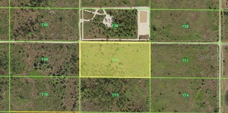 Land in Punta Gorda, Florida № 639115