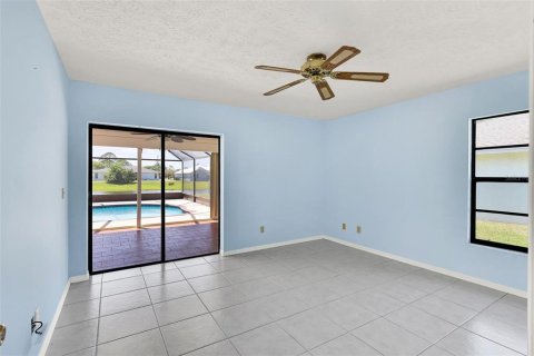 Casa en venta en Port St. Lucie, Florida, 3 dormitorios, 175.96 m2 № 1114262 - foto 26