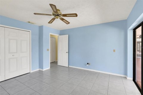 Villa ou maison à vendre à Port St. Lucie, Floride: 3 chambres, 175.96 m2 № 1114262 - photo 28