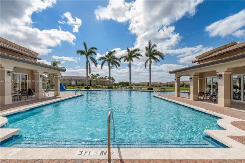 Villa ou maison à vendre à Homestead, Floride: 2 chambres, 98.2 m2 № 1097267 - photo 3