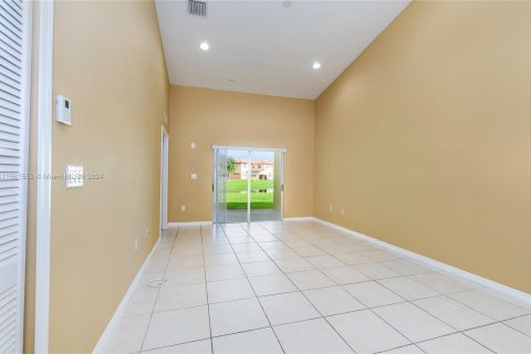 Casa en venta en Homestead, Florida, 2 dormitorios, 98.2 m2 № 1097267 - foto 24