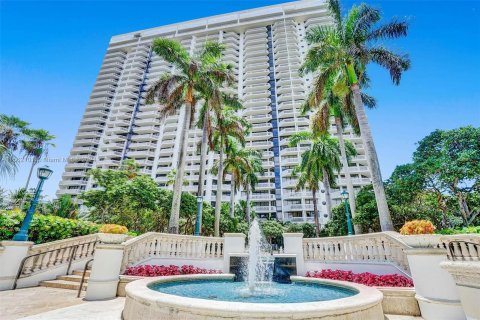 Condominio en venta en Aventura, Florida, 3 dormitorios, 244.33 m2 № 1097220 - foto 20