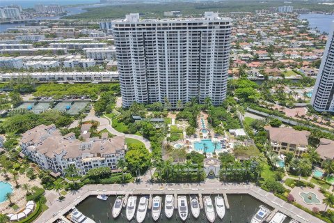 Condominio en venta en Aventura, Florida, 3 dormitorios, 244.33 m2 № 1097220 - foto 8