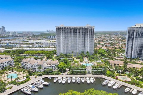 Condominio en venta en Aventura, Florida, 3 dormitorios, 244.33 m2 № 1097220 - foto 7