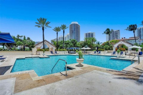 Copropriété à vendre à Aventura, Floride: 3 chambres, 244.33 m2 № 1097220 - photo 21