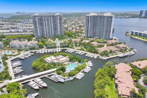 Condominio en venta en Aventura, Florida, 3 dormitorios, 244.33 m2 № 1097220 - foto 6