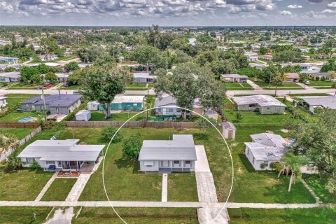 Villa ou maison à vendre à North Port, Floride: 2 chambres, 72.56 m2 № 1359201 - photo 30