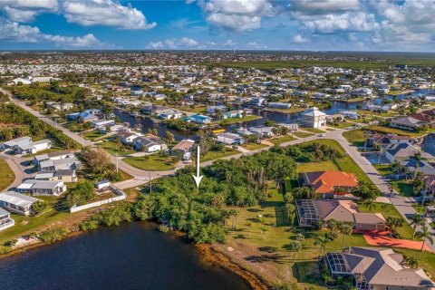 Terreno en venta en Punta Gorda, Florida № 1147856 - foto 4